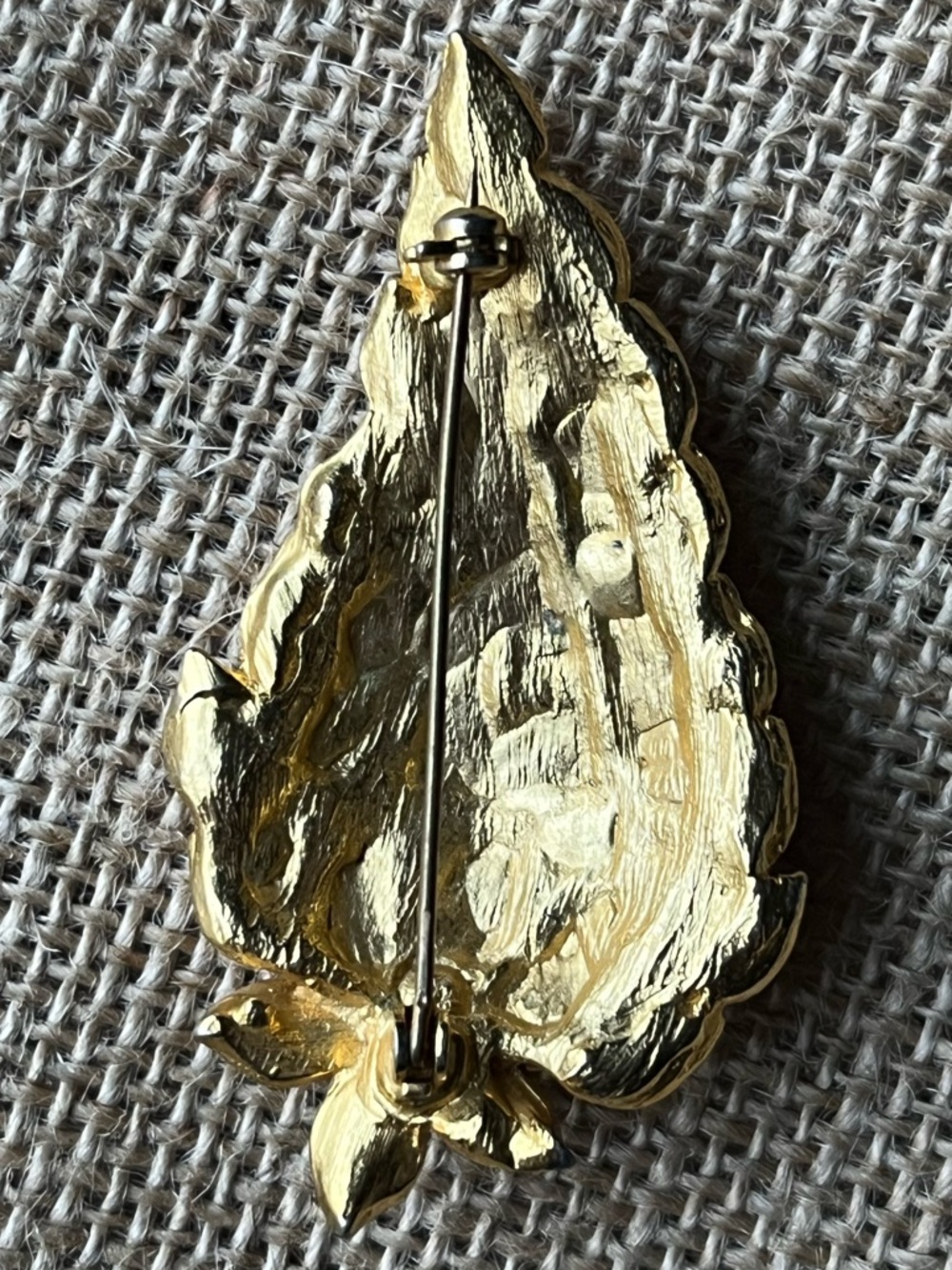 Vintage Gold Rhinestone Brooch - Picture 2 of 3